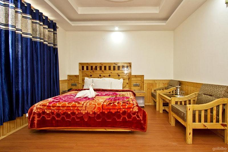 Uday Himalaya Hotel 4*